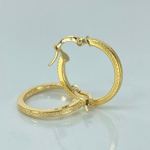 Candongas Punteadas Oro amarillo 18k 1,45 Gr / 2 Cm  *