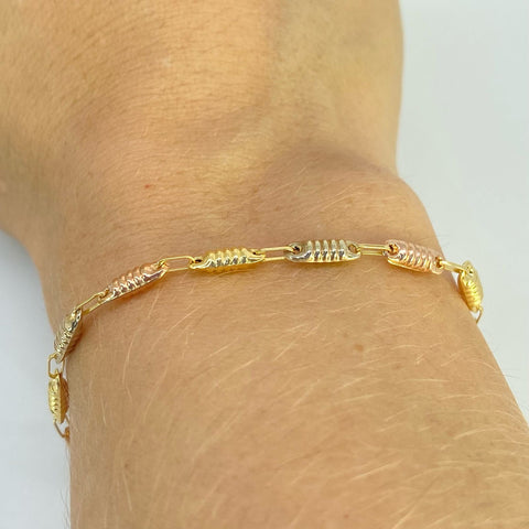 Pulso Rustico Tres oros 18k 2,50 Gr / 3 mm / 19 Cm *