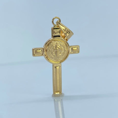 Dije Cruz San Benito Oro amarillo 18k 2,55 Gr / 4,8 Cm †