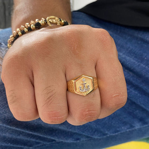 Anillo Ancla Talla 11 Oro amarillo 18k 3,56 Gr