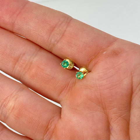Topos Esmeraldas 28PTS Oro amarillo 18k 0,62 Gr / 3,5 mm