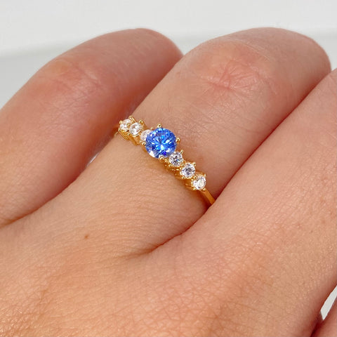 Anillo Solitario Churumbela Circones Blancos Azul Oro amarillo / Talla 6 / 1,6 Gr †