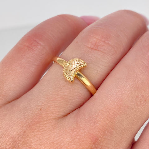 Anillo Luna Diamantada Oro amarillo / Talla 7 1/2 / 1,15 Gr