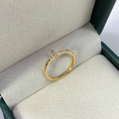 Anillo Cruz Circones Blancos Oro amarillo 18k / Talla 6 / 1,19 Gr
