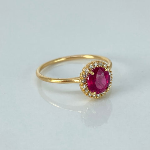 Anillo Solitario Rubi 98PTS Diamatantes 9PTS Oro amarillo / Talla 6 1/2 / 1,75 Gr †