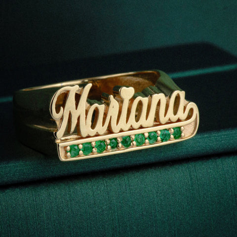 Anillo Nombre Personalizado Con Esmeraldas 10 Puntos POR FABRICACION Oro amarillo 18k / Talla 7 / 7,79 Gr *