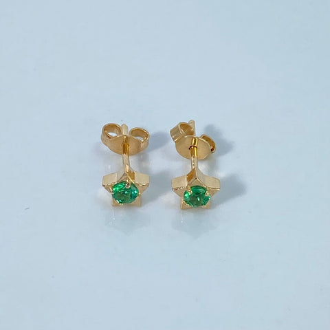 Topos Estrella / 30 Pts Esmeralda Oro amarillo 18k 1,6 Gr / 6 mm  *