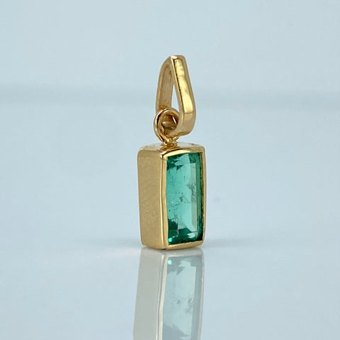 Dije Rectangular Esmeralda 45PTS Oro amarillo 0,85 Gr / 1,6 Cm *