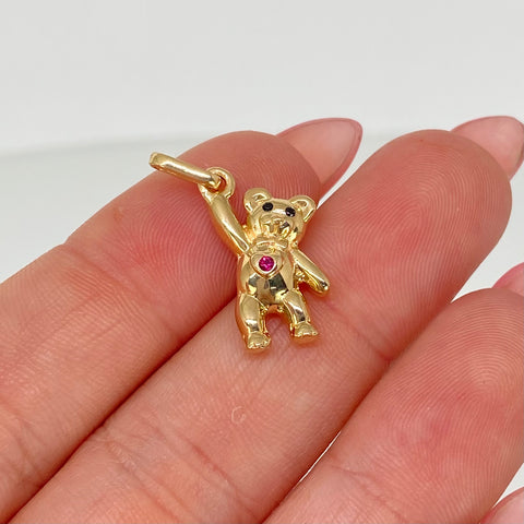 Dije Oso Mano Alzada  Circones Negros Y Rojos Oro amarillo 18k 1,90 Gr / 2 Cm *