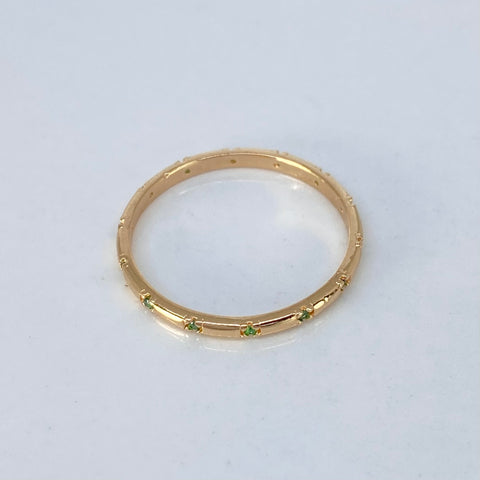 Anillo Circones Verdes Oro amarillo / Talla 7 1/2 / 1,4 Gr *