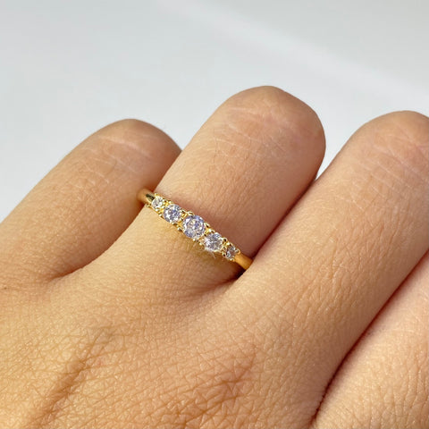 Anillo Circones Blancos Oro amarillo 18k / Talla 8 / 1,92 Gr *