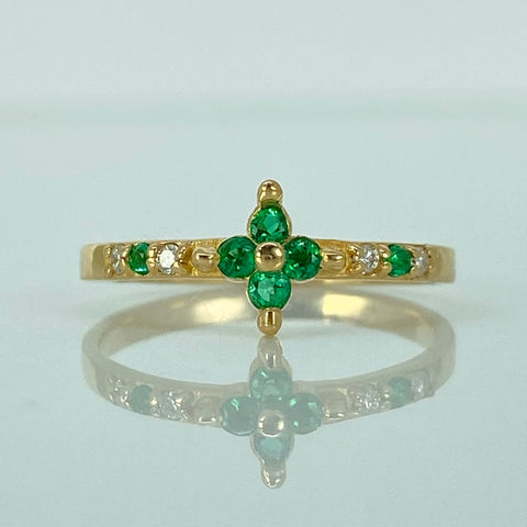 Anillo Trebol Esmeraldas 18pts Diamantes 6pts Oro amarillo 18k / Talla 6 / 1,86 Gr *