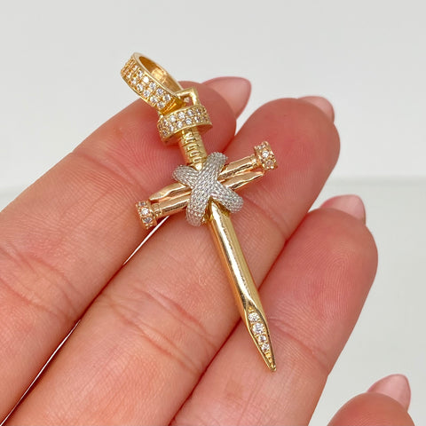 Dije Cruz Clavo Circones Blancos Tres oros 18k 5,28 Gr / 4,5 Cm