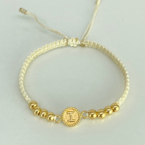 Pulsera tejida Herraje Letra I / BL 8uni 4mm / Hilo Blanco Oro amarillo 18k 1,15 Gr *