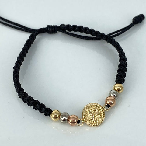 Pulsera tejida Herraje Letra P / BL 6uni 5mm / Hilo Negro  Tres oros 18k 1,26 Gr *