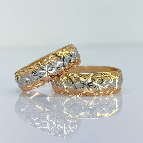 Anillo Argollas Diamantadas POR FABRICACIÓN Tres oros 18k / Talla 7 / 10 Gr *