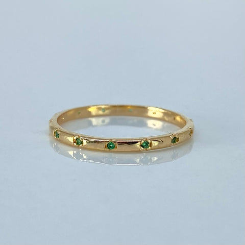 Anillo Circones Verdes Oro amarillo / Talla 7 1/2 / 1,4 Gr *