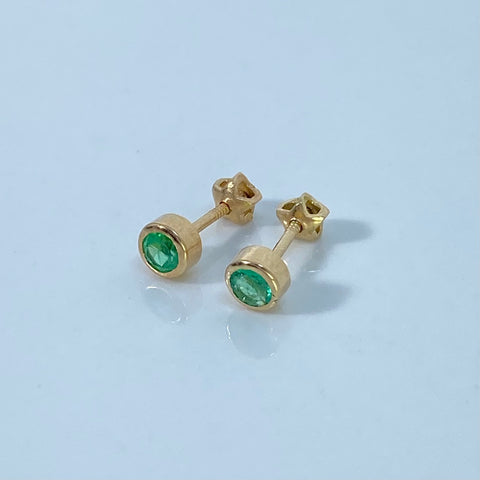 Topos Bisel Circulo / 30 Pts Esme Oro amarillo 18k 1,31 Gr / 5 mm †