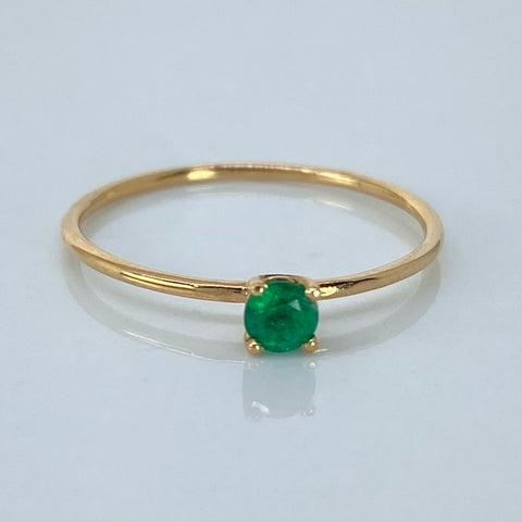 Anillo Solitario Esmeralda 10Pts Oro amarillo 18k / Talla 6 1/2 / 0,81 Gr †