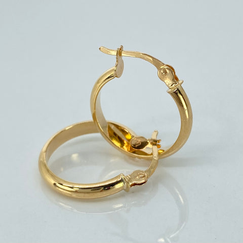 Candongas Semi Plana Redondas Oro amarillo 18k 1,53 Gr / 2 Cm †