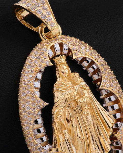 Dije Virgen Del Carmen Circones Blancos POR FABRICACION Oro amarillo y Oro blanco 18k 24,8 Gr *