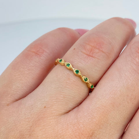 Anillo Ojos Circones Verdes Oro amarillo 18k / Talla 5 1/2 / 1,63 Gr †