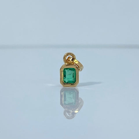 Dije Bisel Rectangular / 70 Pts Esme Oro amarillo 18k 0,86 Gr / 1,5 Cm  *