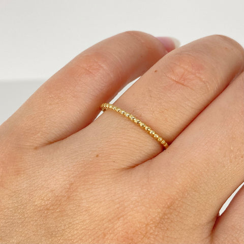 Anillo Bolitas Liso Oro amarillo 18k / Talla 6 3/4 / 1,22 Gr †