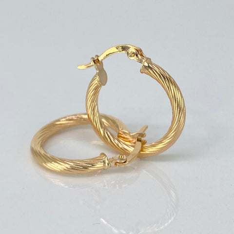 Candongas Entorchadas Oro amarillo 18k 1,82 Gr / 2,2 Cm  *