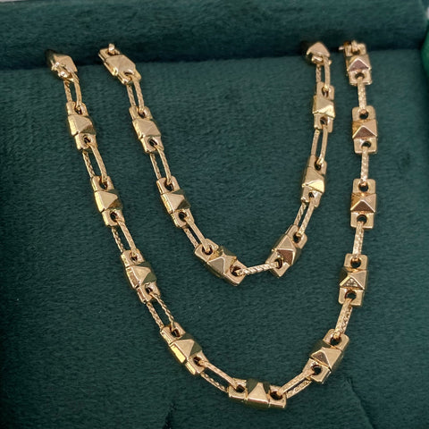 Cadena Rustica Eslabones Rombos Punteados Oro amarillo 18k 11,95 Gr / 4,1 mm / 60 Cm *