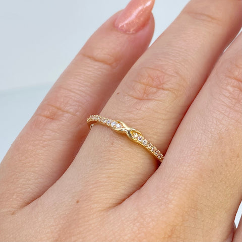 Anillo Churumbela X Circones Blancos Oro amarillo 18k / Talla 7 / 1,19 Gr *