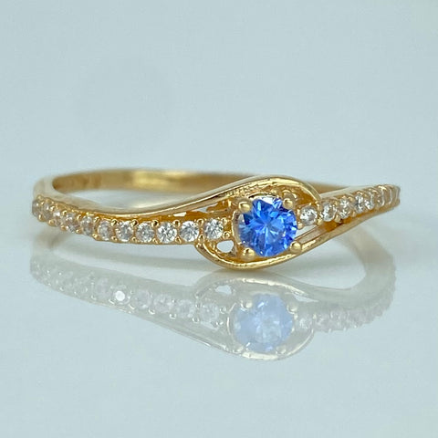 Anillo Solitario Circones Blancos Celeste Oro amarillo / Talla 7 3/4 / 1,68 Gr