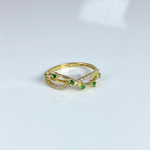 Anillo Circones Verdes Y Blancos Oro amarillo 18k / Talla 5 3/4 / 1,58 Gr *