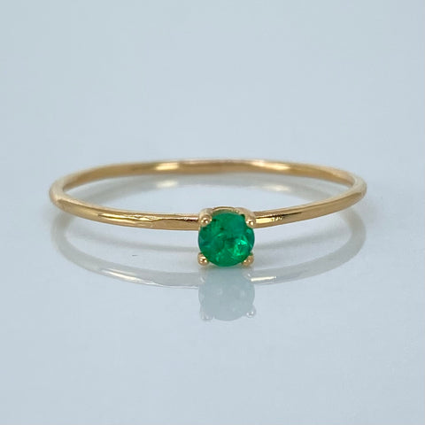 Anillo Solitario Esmeralda 10Pts Oro amarillo 18k / Talla 8 1/2 / 0,9 Gr †