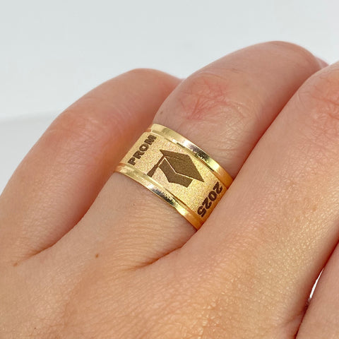 Anillo Argolla Diamantada PROM Birrete Oro amarillo 18k / Talla 6 1/4 / 2,4 Gr *