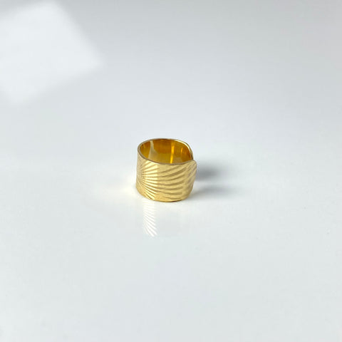 Piercing Earcuff Diamantado Oro Amarillo 18k (Joya) / 1,47 gr / 10,5 mm / (Oreja) *