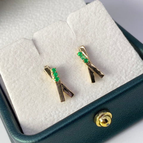 Topos X Esmeraldas / 6 Pts De Esmeralda Oro amarillo 18k 1,70 Gr / 12,6 mm