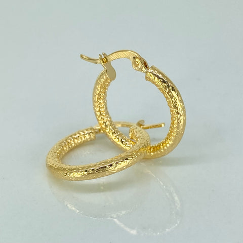 Candongas Punteadas Oro amarillo 18k 1,45 Gr / 2,2 Cm