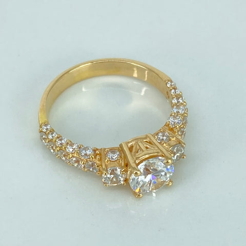 Anillo Solitario Con Circones POR FABRICACION Oro amarillo 18k / Talla 5/10 / 4,1 Gr *