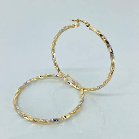 Candongas Entorchadas Mateadas Oro amarillo y Oro blanco 18k 3,77 Gr / 4,7 Cm  *
