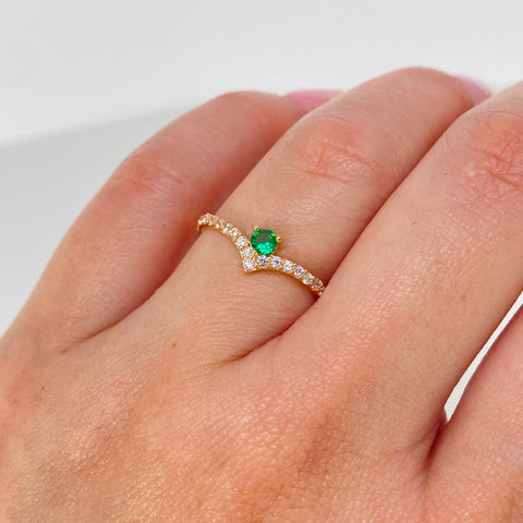 Anillo Tiara 15años Circones Blancos Verde Oro amarillo / Talla 6 / 1,31 Gr †