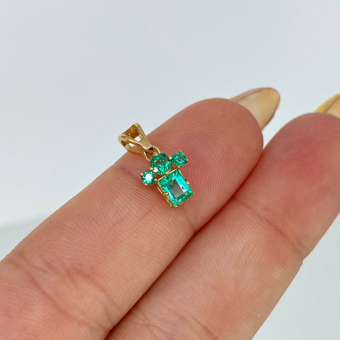 Dije Bague Esmeraldas 43PTS Oro amarillo 0,55 Gr / 1,2 Cm †