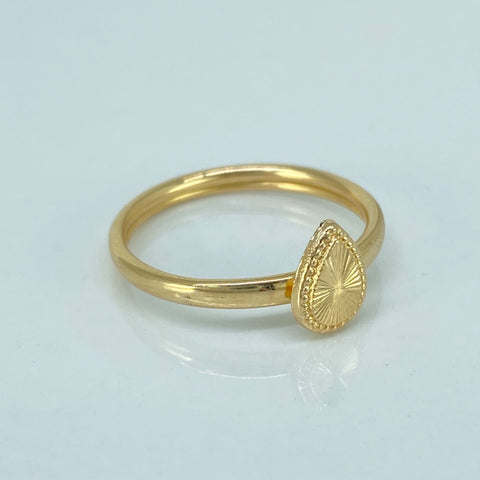 Anillo Lagrima Diamantada Oro amarillo / Talla 7 1/2 / 1,25 Gr *