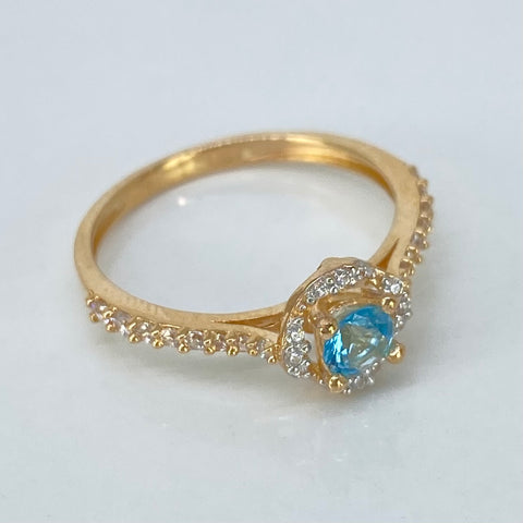 Anillo Solitario Rosa Circon Azul Cielo Y Blancos Oro amarillo 18k / Talla 6 1/4 / 2,03 Gr