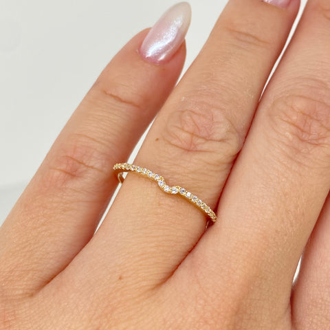 Anillo Churumbela Linea Curva Circones Blancos Oro amarillo 18k / Talla 7 1/4 / 0,95 Gr