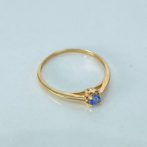 Anillo Solitario Circon Azul Oro amarillo / Talla 6 1/2 / 1,1 Gr