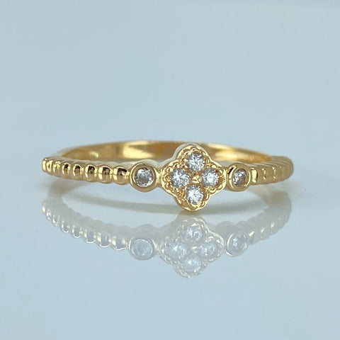 Anillo Trebol Circones Blancos Oro amarillo / Talla 7 3/4 / 1,95 Gr