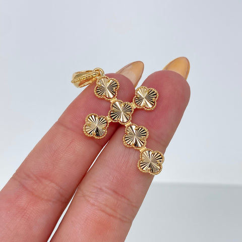 Dije Cruz Trebol Diamantado Oro amarillo 3,55 Gr / 4,3 Cm