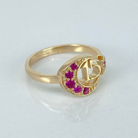Anillo 15años Media Luna Con Circones POR FABRICACION Oro amarillo 18k / Talla 6/10 / 2,82 Gr *