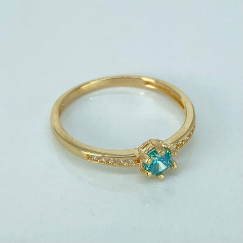 Anillo Solitario Circones Blancos Celeste Oro amarillo / Talla 7 1/2 / 2 Gr †